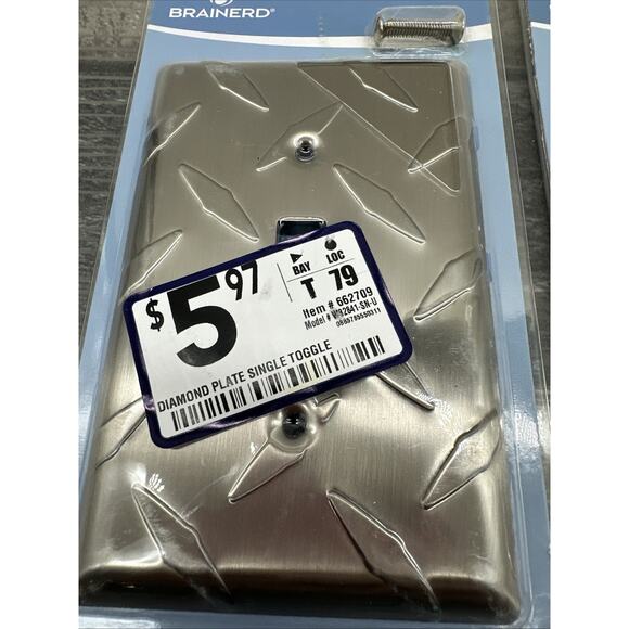 Diamond Plate 1-Gang Standard Toggle Wall Plate, Satin Nickel - 3 Pack {3} - Picture 7 of 10